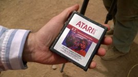 2014 yılında Alamogordo çöp sahasında bulunan E.T. Atari kartuşu 2